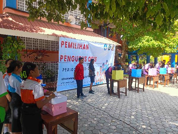 Pemilihan Ketua dan Wakil Ketua OSIS SMKN 3 Kupang Periode 2025 2026